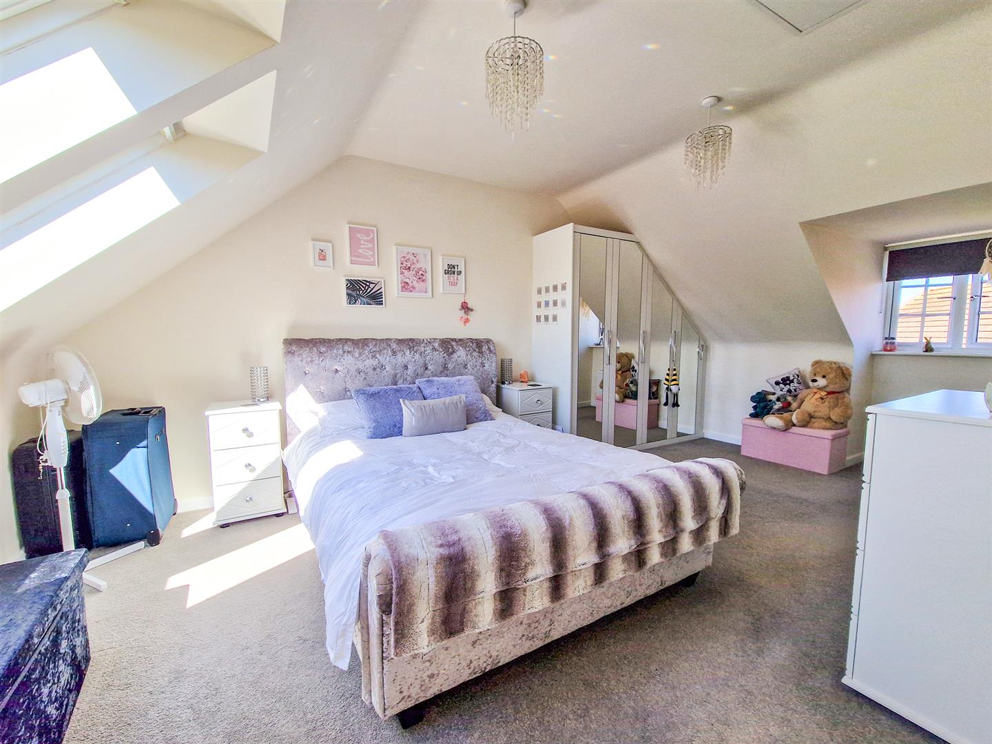 Hovingham Drive, Great Denham, Bedford